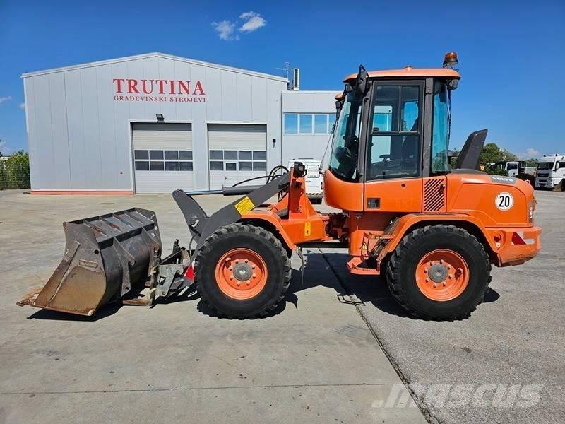 Volvo L 30 G Колесни товарачи
