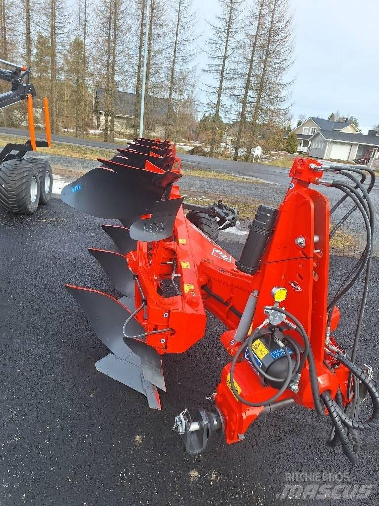 Kuhn Vari-Master 123 Реверсивни плугове