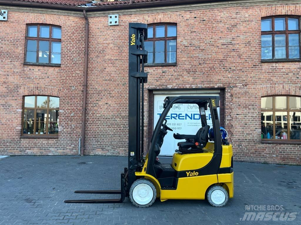 Yale GLC25VX Камиони с АГУ