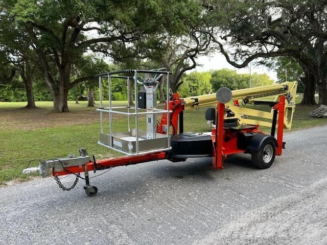 JLG T 350 Моторизирани платформи с ремарке
