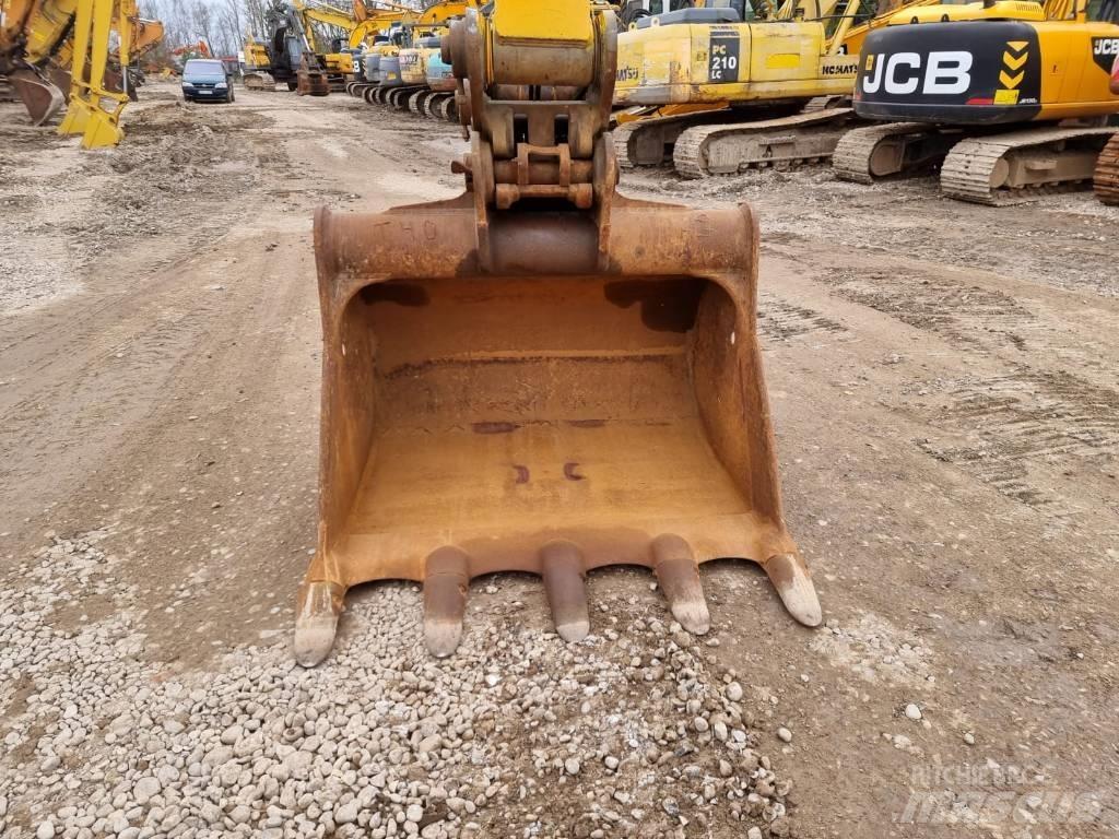 JCB JS 220 LC Верижен екскаватор