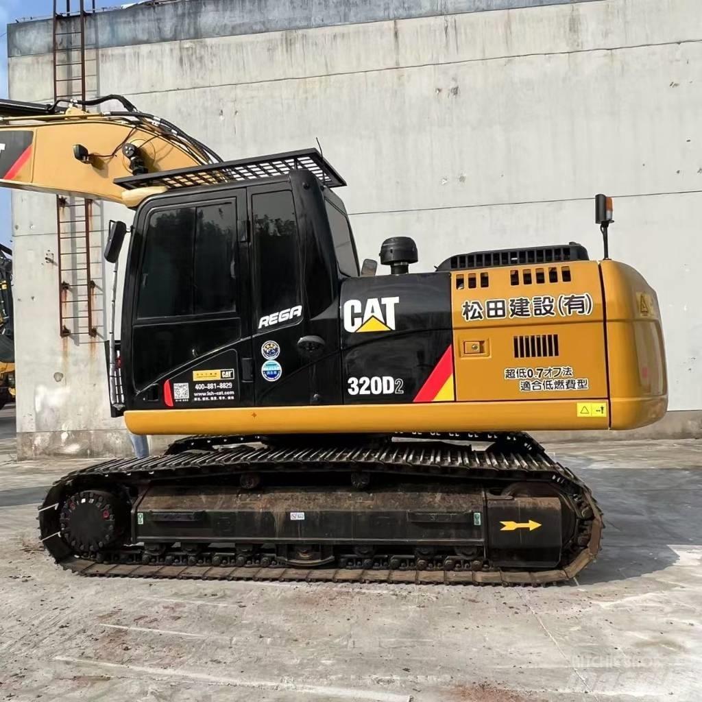 CAT 320D2 Средни екскаватори 7т - 12т