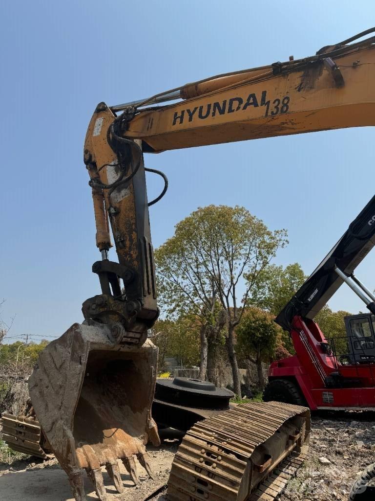 Hyundai R 150 W-9 Колесни екскаватори