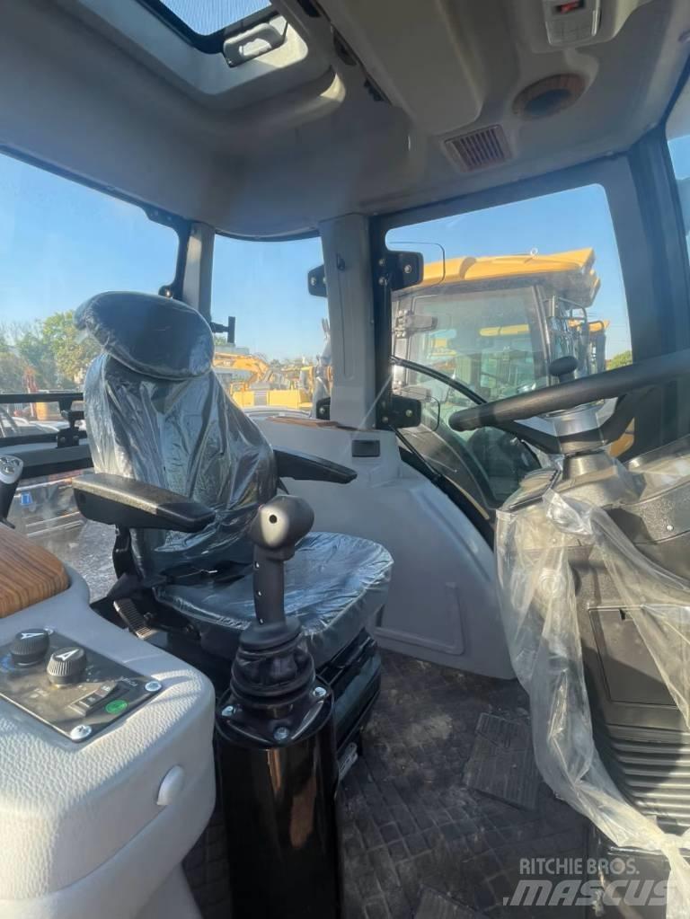 CAT 420f Товарач със заден ексватор
