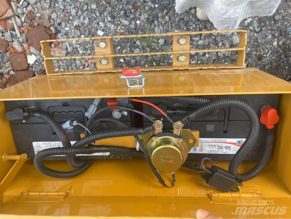 CAT 420f Товарач със заден ексватор