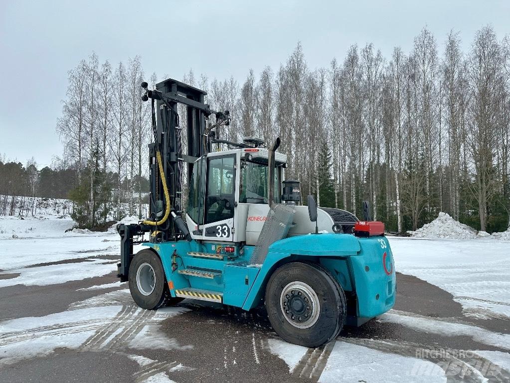 SMV 12-1200C Дизелови камиони