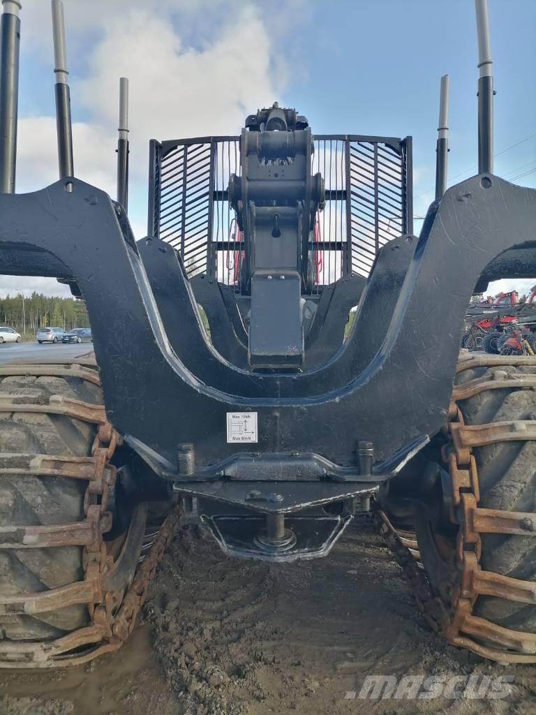 Komatsu 875 Форуардери