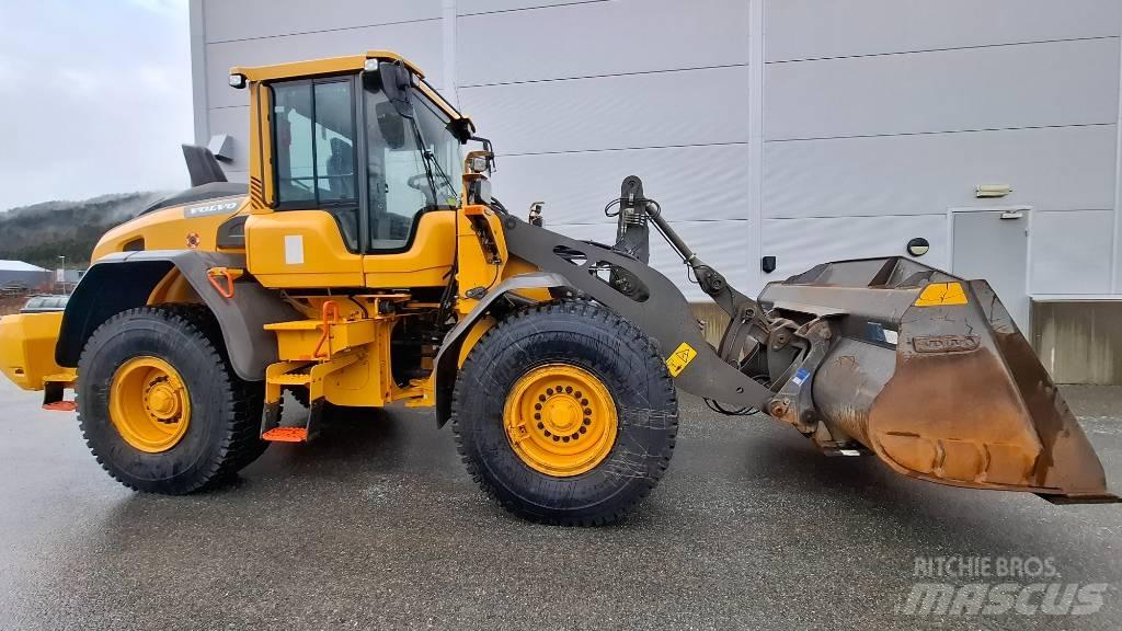 Volvo L90H Колесни товарачи