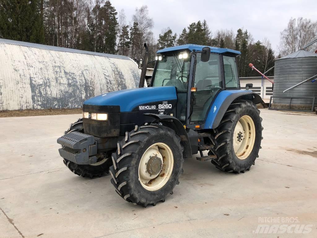 New Holland 8260 Трактори