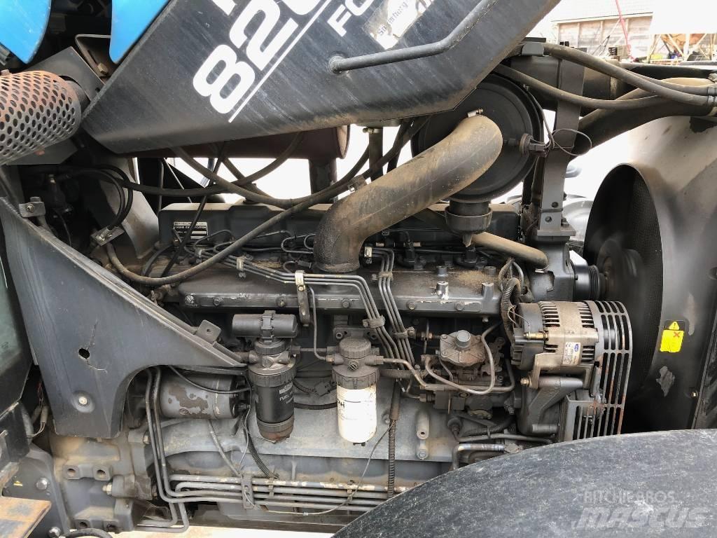 New Holland 8260 Трактори