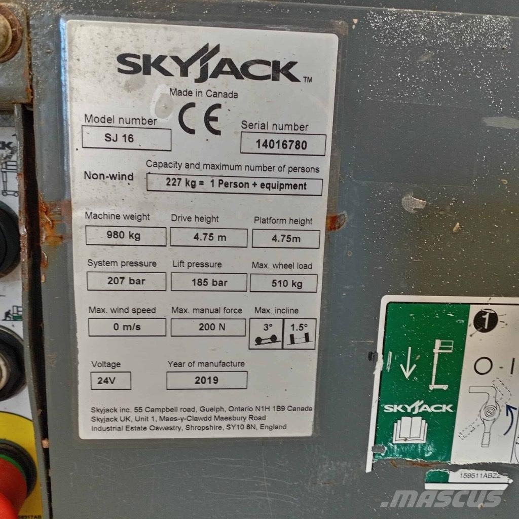 SkyJack SJ 16 Вертикални мачтови повдигачи
