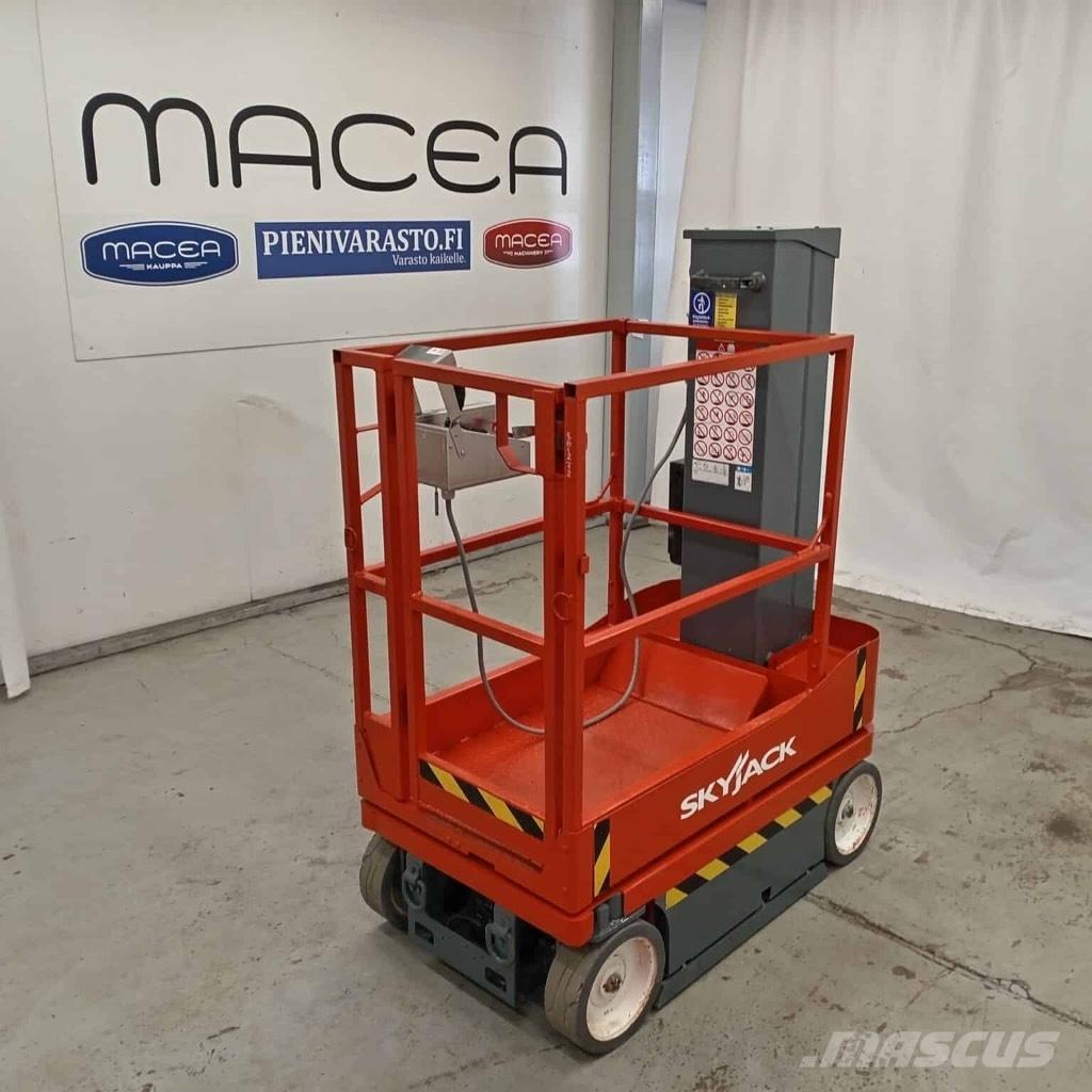 SkyJack SJ 16 Вертикални мачтови повдигачи
