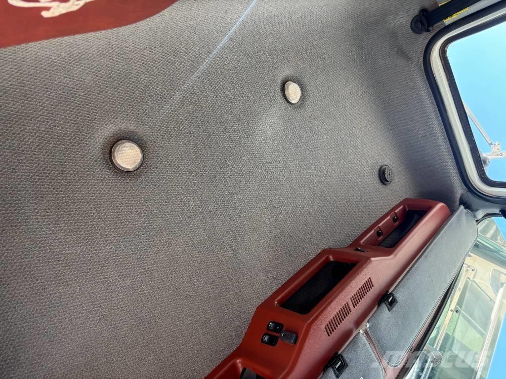 Mack CHU 613 Автомобили за пътна помощ