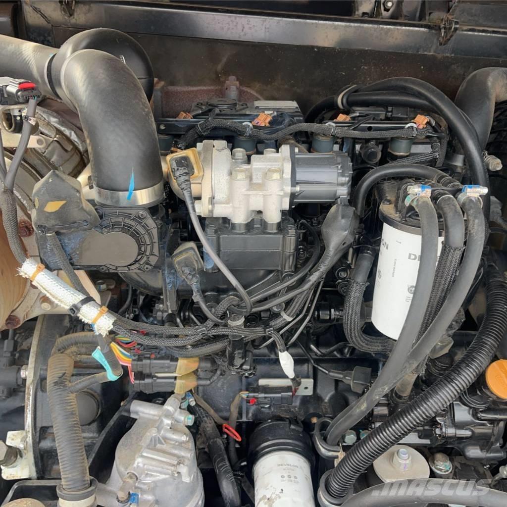 Doosan DX 85 R-3 Средни екскаватори 7т - 12т