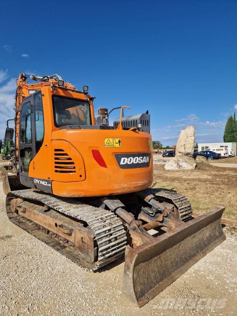 Doosan DX 140 LCR Верижен екскаватор