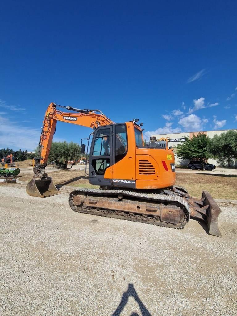 Doosan DX 140 LCR Верижен екскаватор