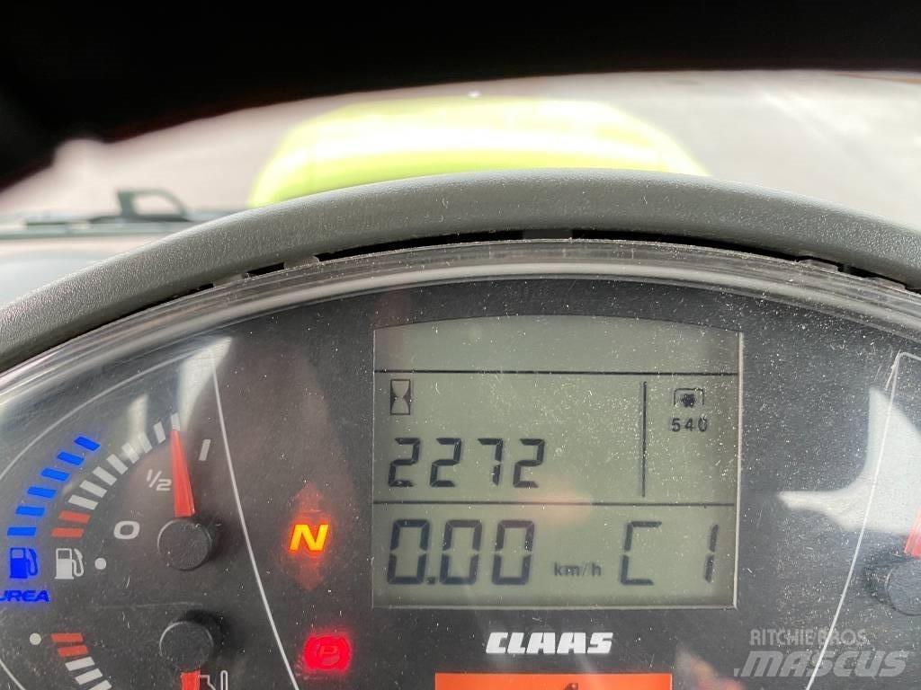 CLAAS Arion 420 Трактори