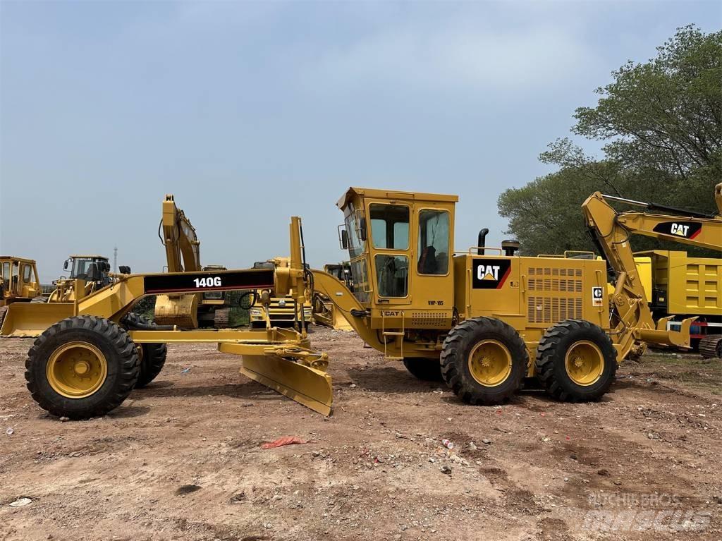 CAT 140G Грейдери