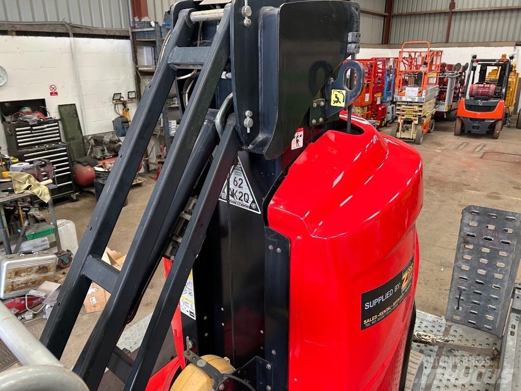 Manitou 100 VJR Вертикални мачтови повдигачи
