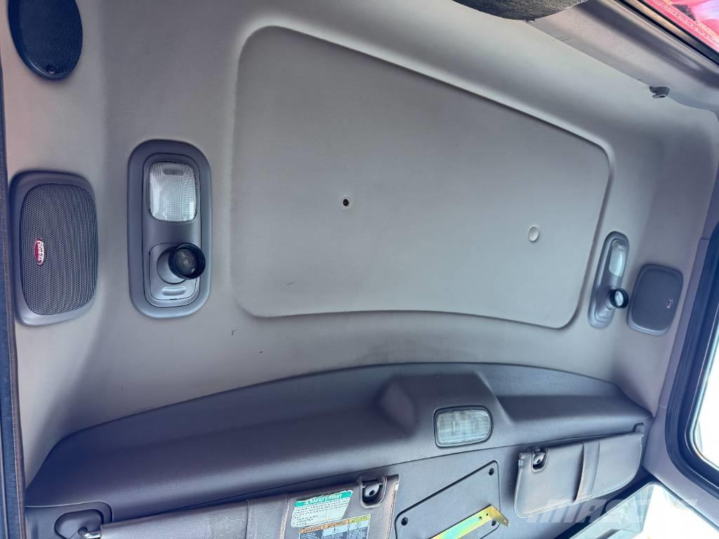 Peterbilt 388 Самосвал