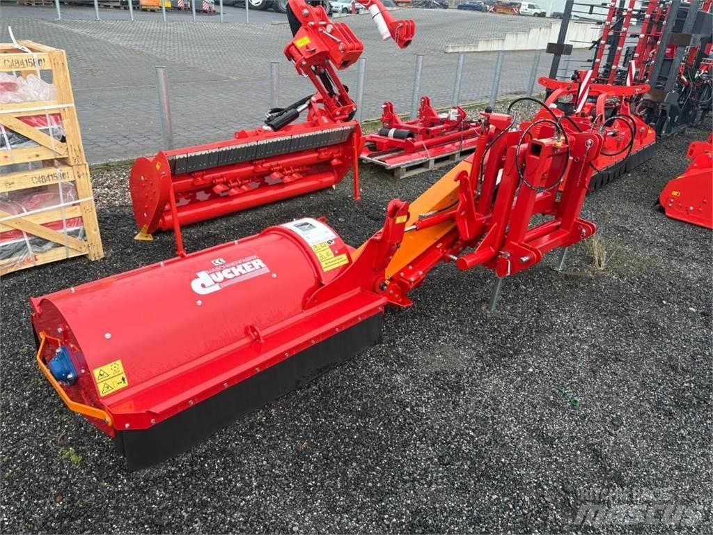 Dücker USM 15 VR4 Оборудване за аериране и отстраняване на мъртви листа от тревни площи