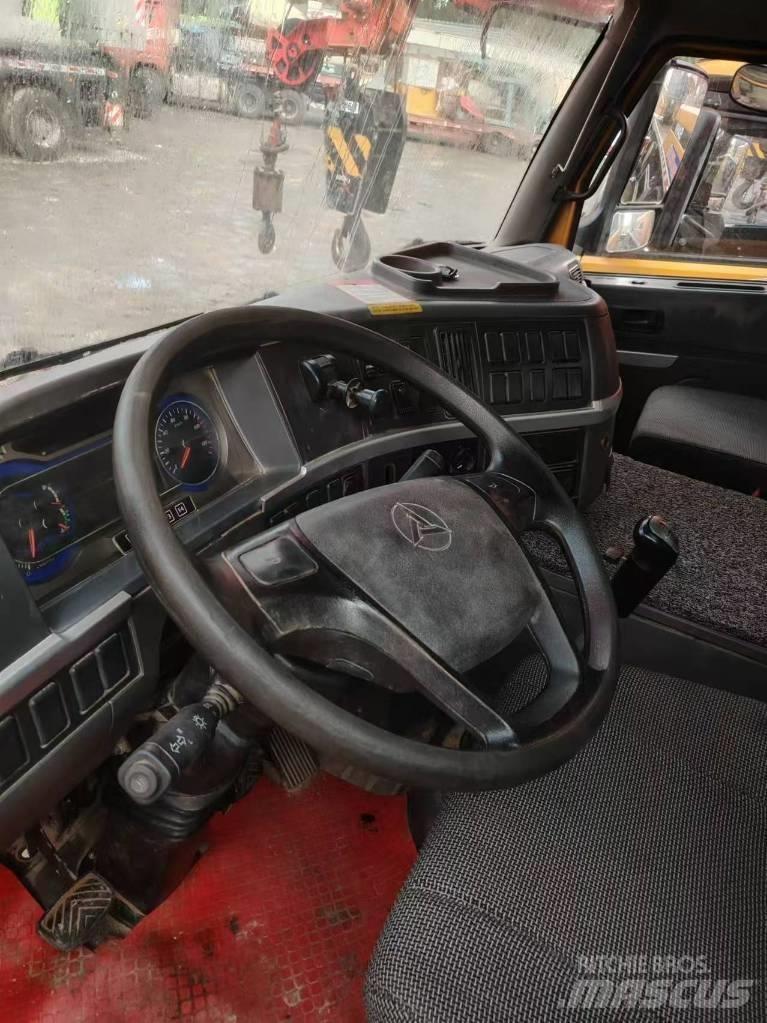 Sany STC1300C8 Всъдеходни кранове