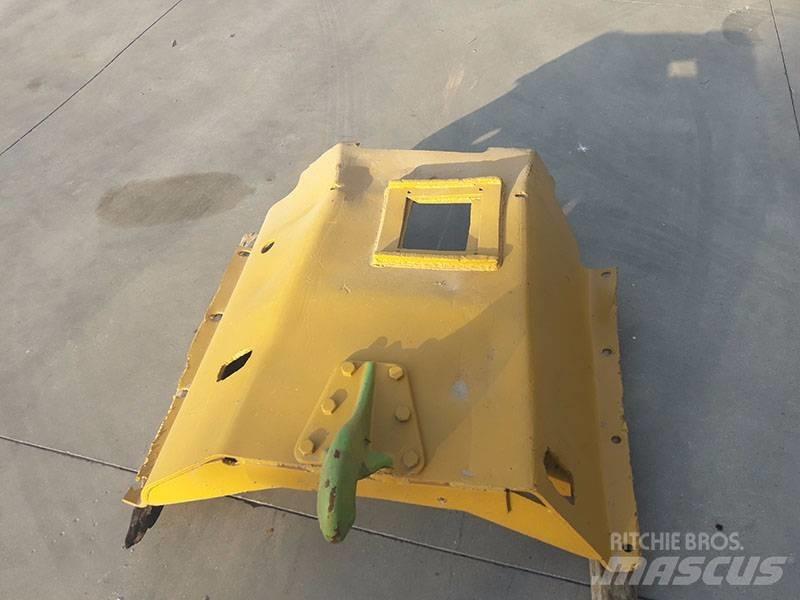 CAT D 8 K Други компоненти