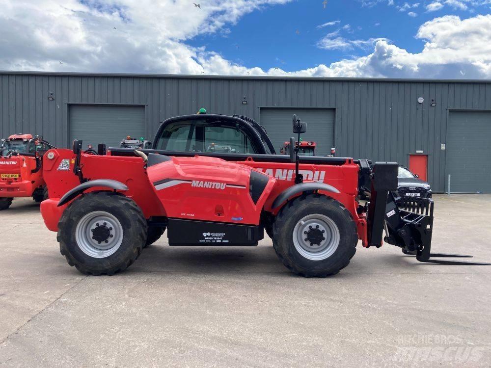 Manitou MT 1440 Телескопични товарачи