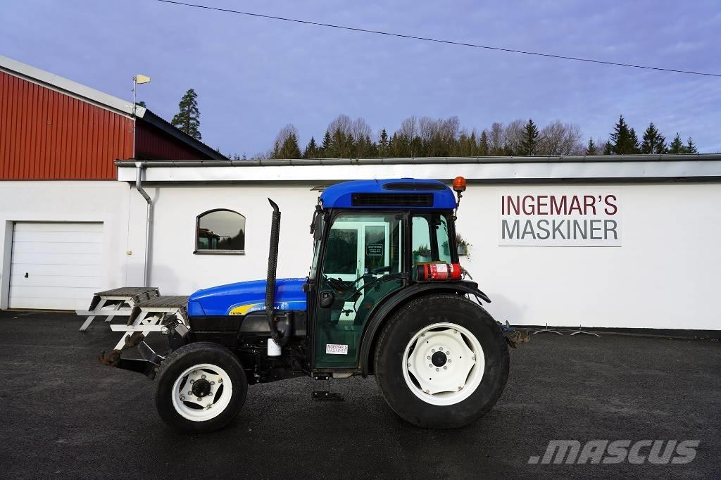 New Holland TN70NA Трактори