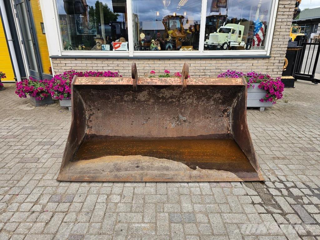  Onbekend Slotenbak Кофи