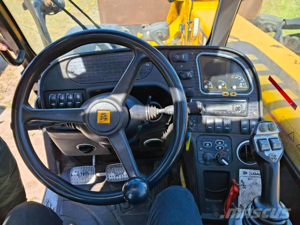 JCB 560-80 Agri Plus Телескопични челни товарачи
