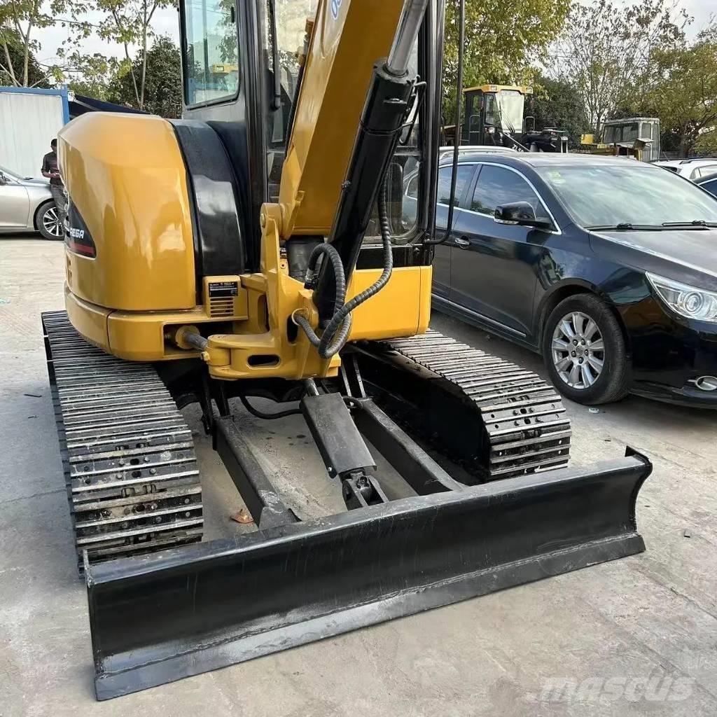CAT 304 C CR Мини екскаватори < 7 т