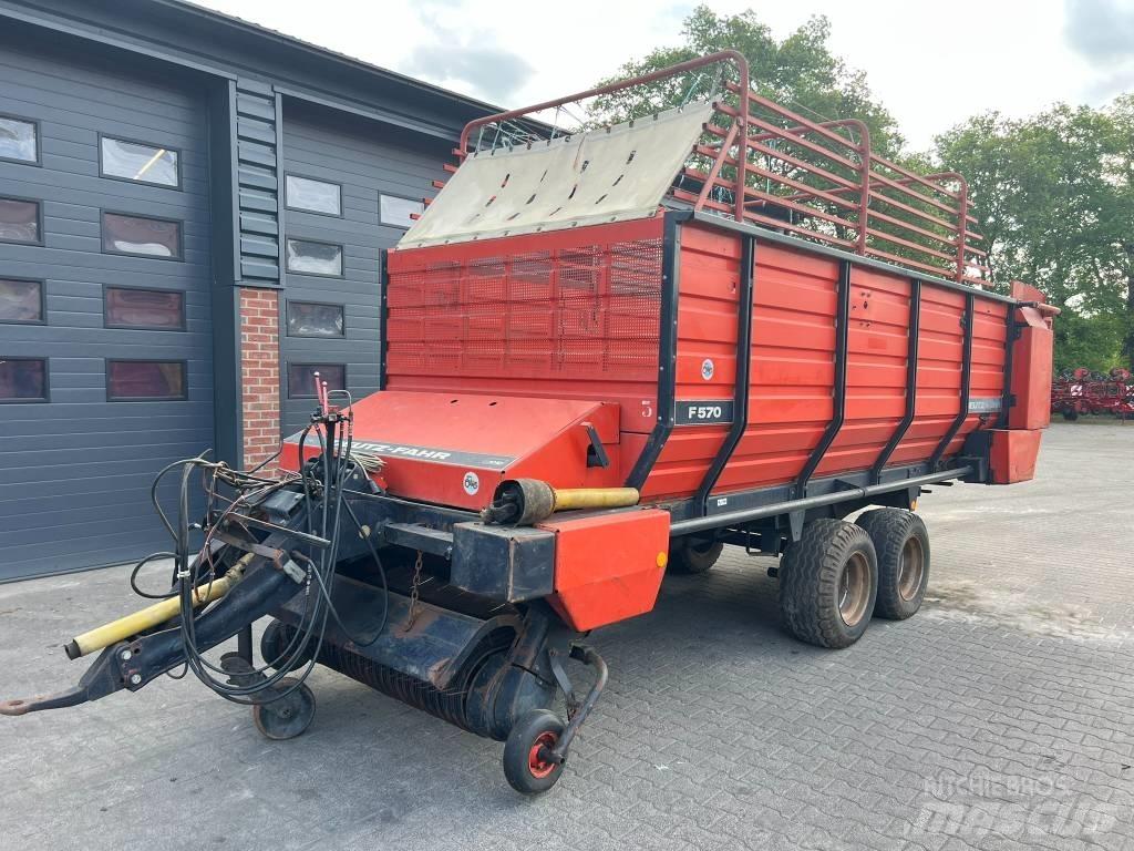 Deutz Fahr F 570 Самотаварещи ремаркета