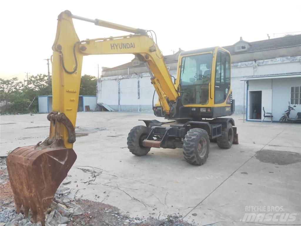 Hyundai R60W-7 Колесни екскаватори