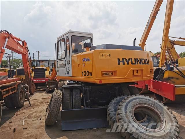 Hyundai R130WD Верижен екскаватор