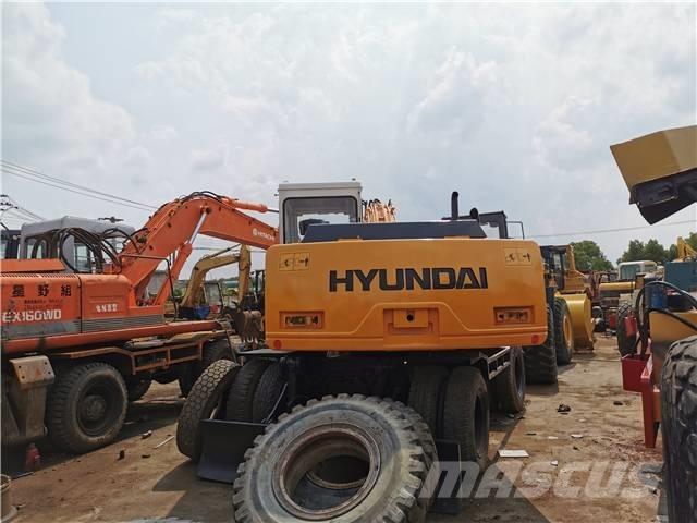 Hyundai R130WD Верижен екскаватор