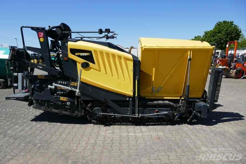 Bomag BF 200 C-2 Малки асфалтови машини
