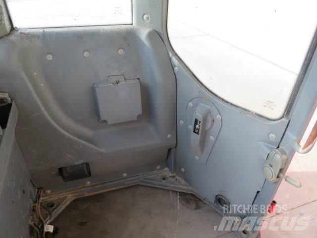 Volvo ECR 88 Кабина