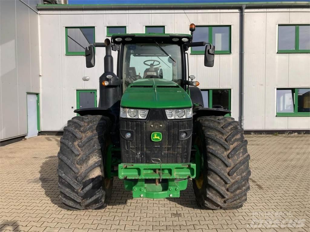 John Deere 8370R Трактори