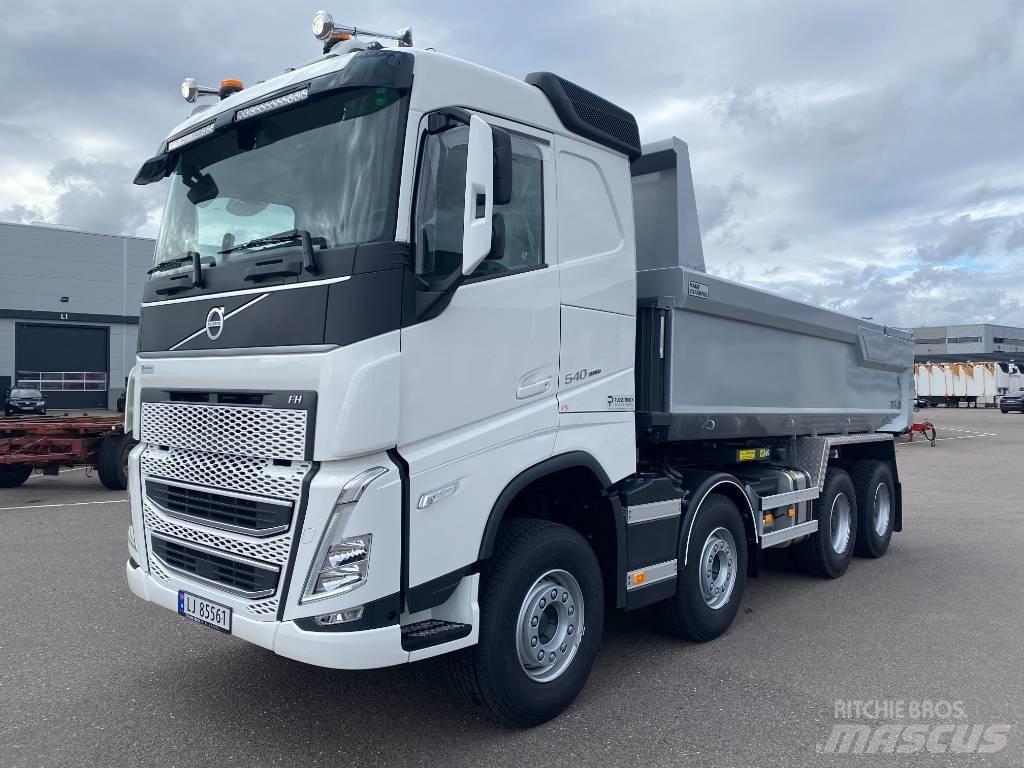 Volvo FH540 8x4 Самосвал