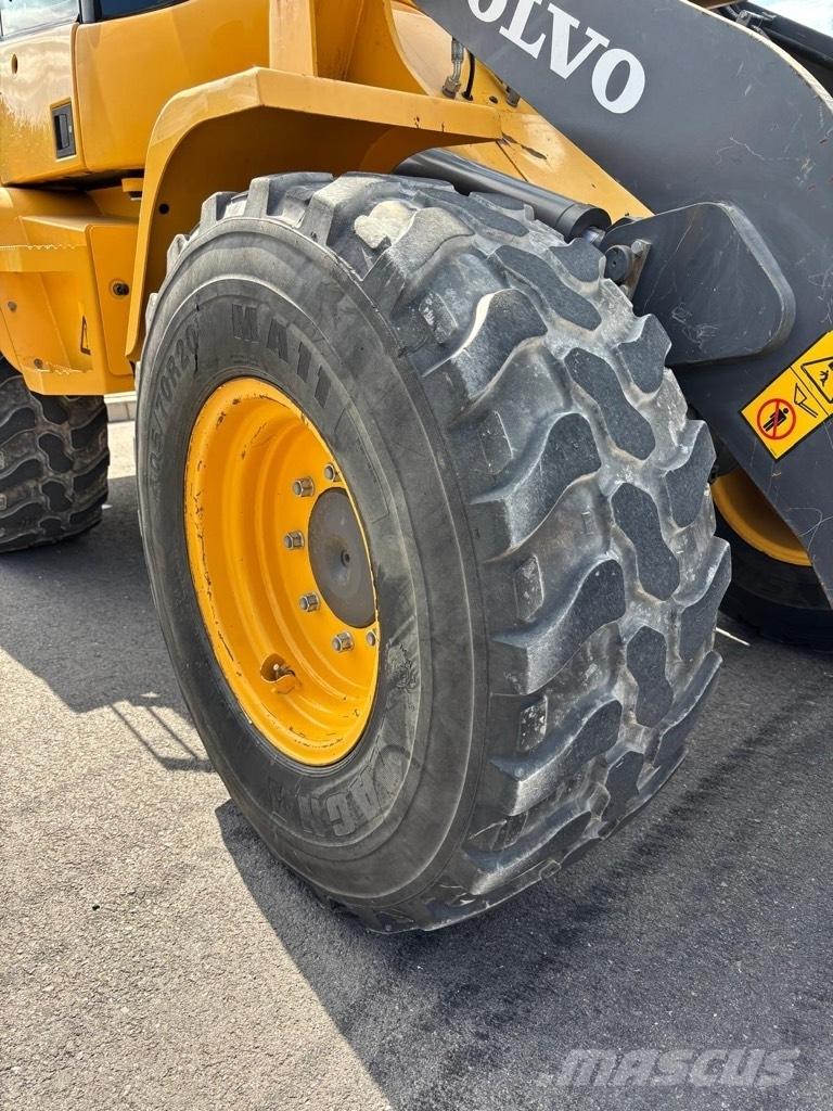 Volvo L 30 G Колесни товарачи