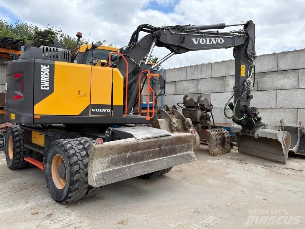 Volvo EWR150E Колесни екскаватори