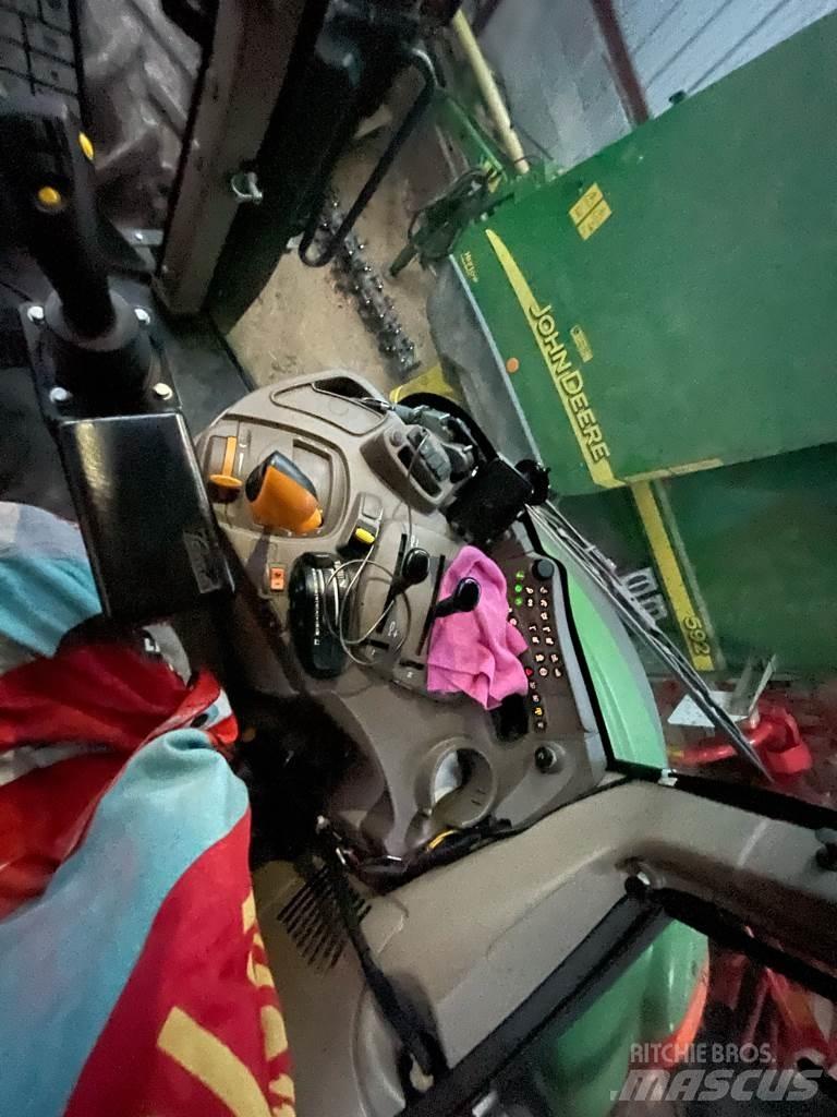 John Deere 6100 M Трактори