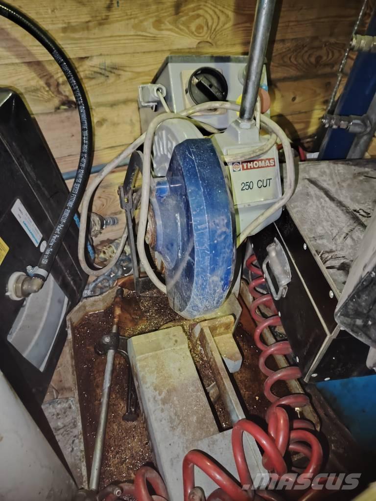 Thomas 250 Обработка на материали - други