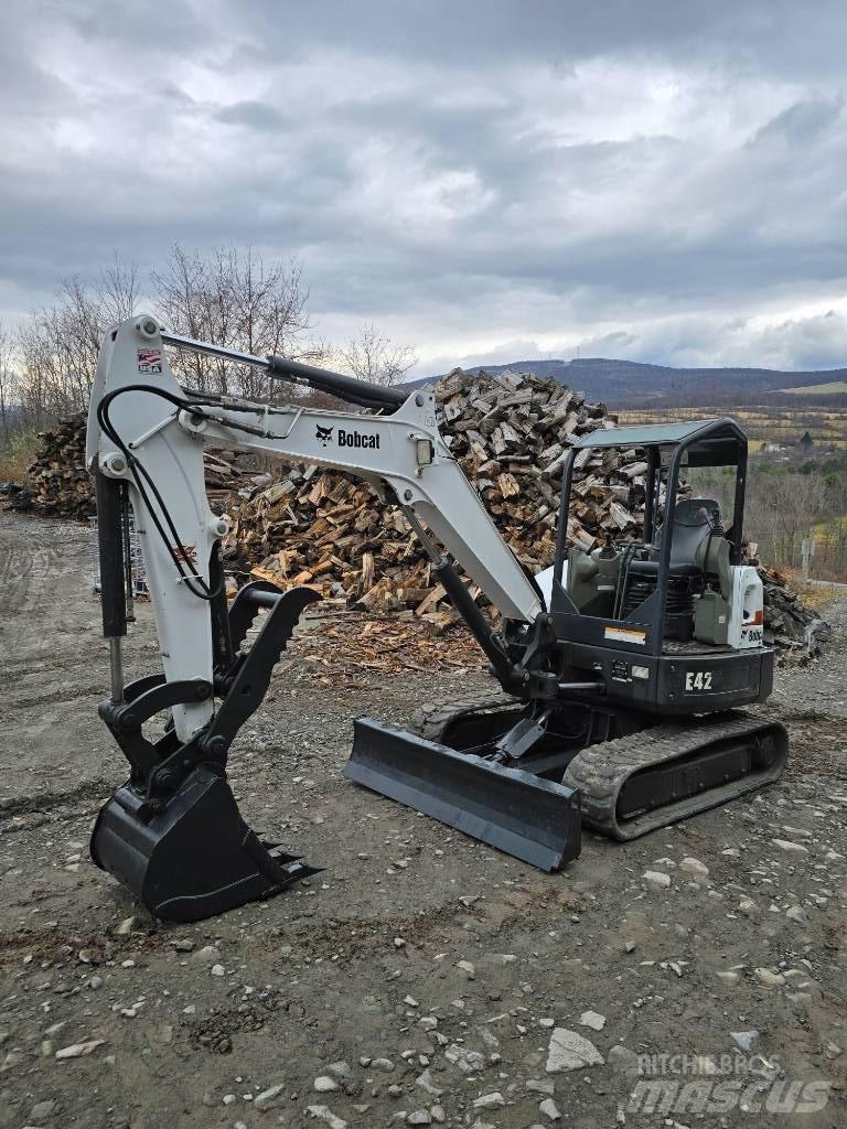 Bobcat E 42 Мини екскаватори < 7 т