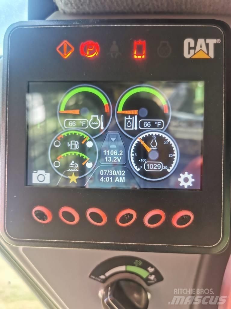 CAT 299 Мини товарачи
