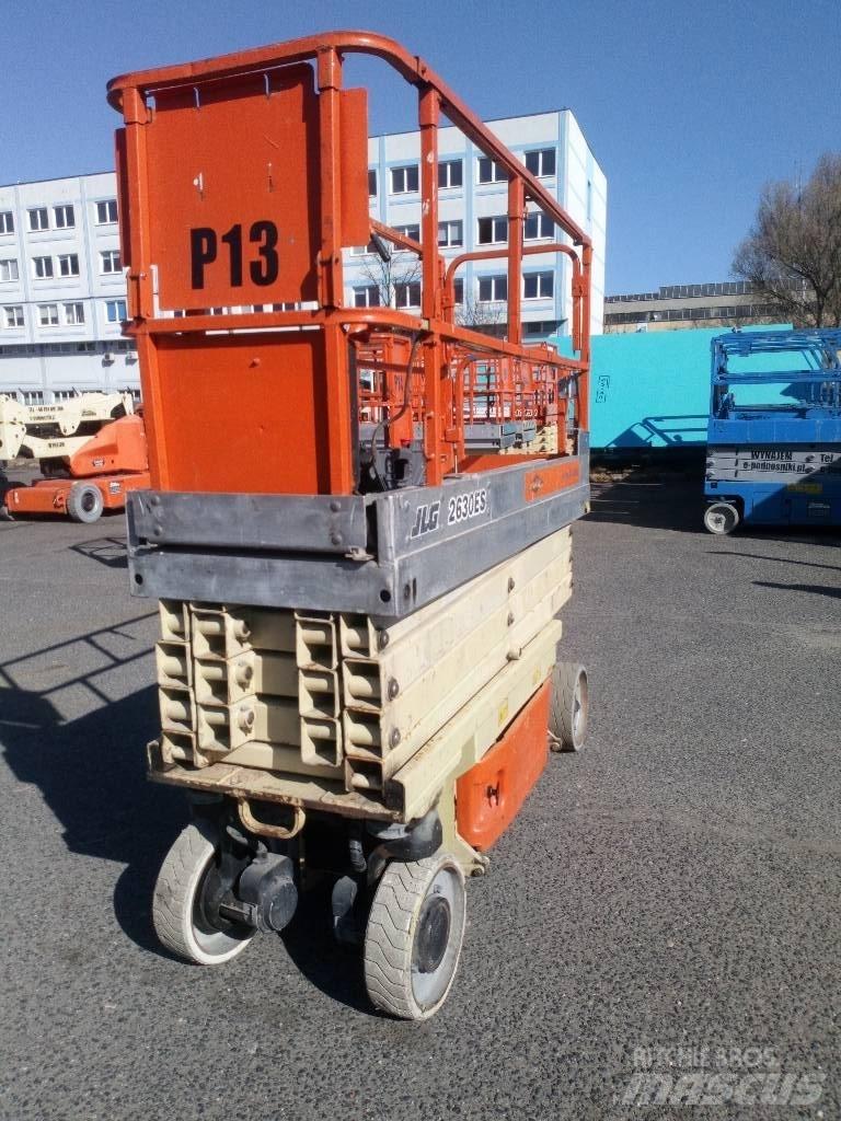 JLG 2630 ES Ножични работни платформи