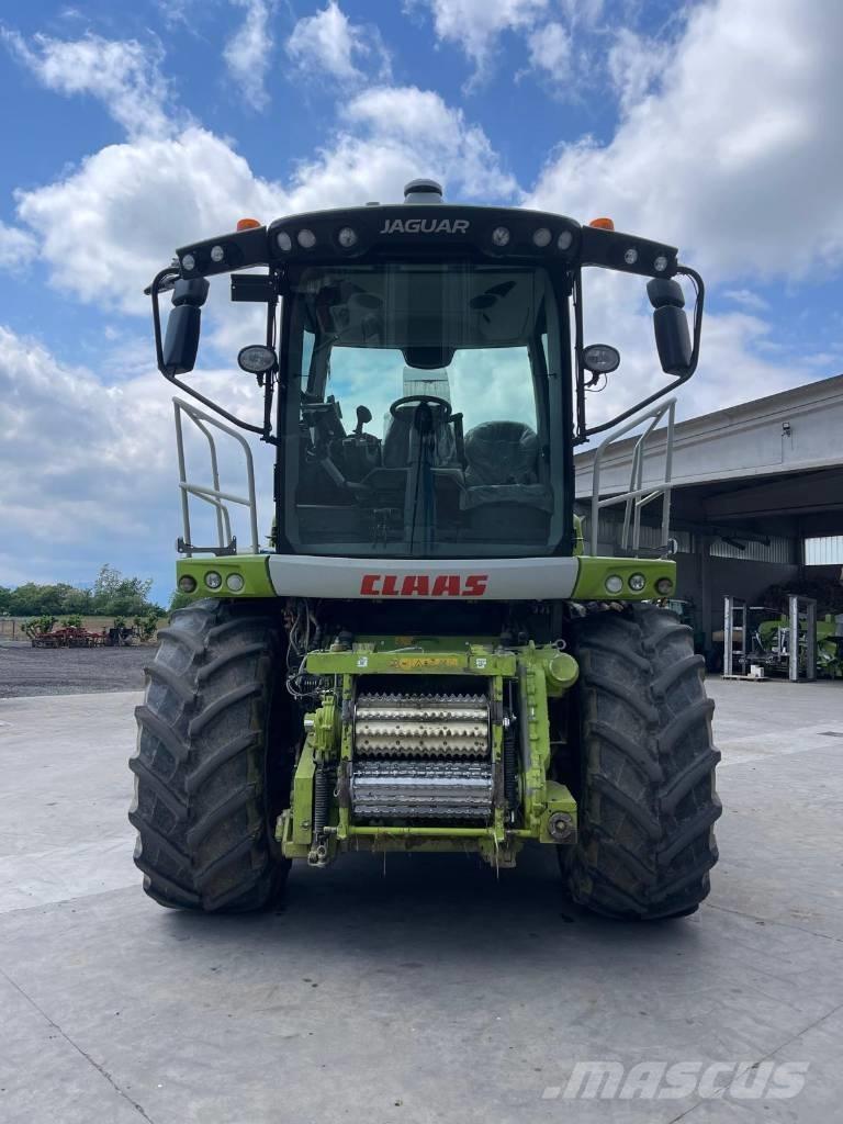 CLAAS Jaguar 990 Самоходни фуражири