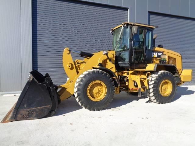 CAT 938 K Колесни товарачи