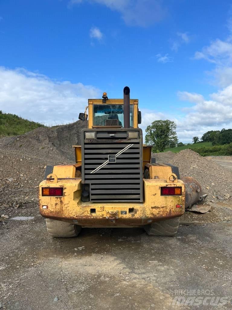 Volvo L 180 C Колесни товарачи